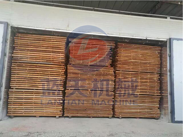 江蘇木材烘干機(jī)現(xiàn)場